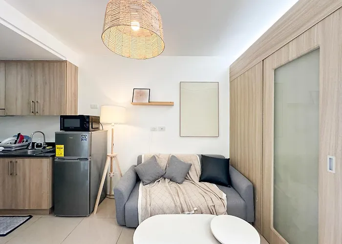Gemstonebr In Smdc Shore Residences Manila